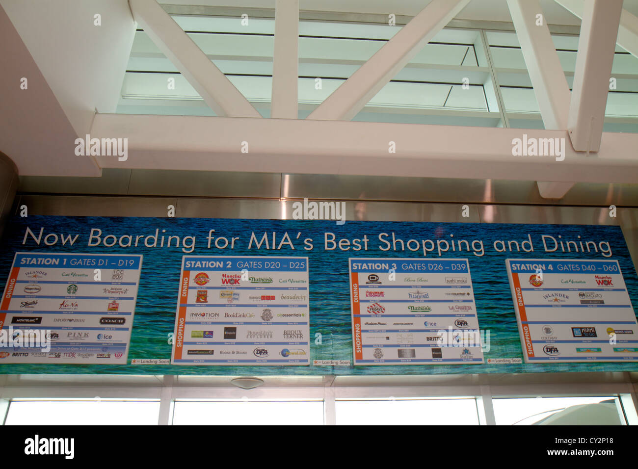 Miami Florida International Airport MIA, Gate, Terminal, Verzeichnis, Shopping Shopper Shopper Shop Geschäfte Markt Märkte Markt Kauf Verkauf, Einzelhandel Stockfoto