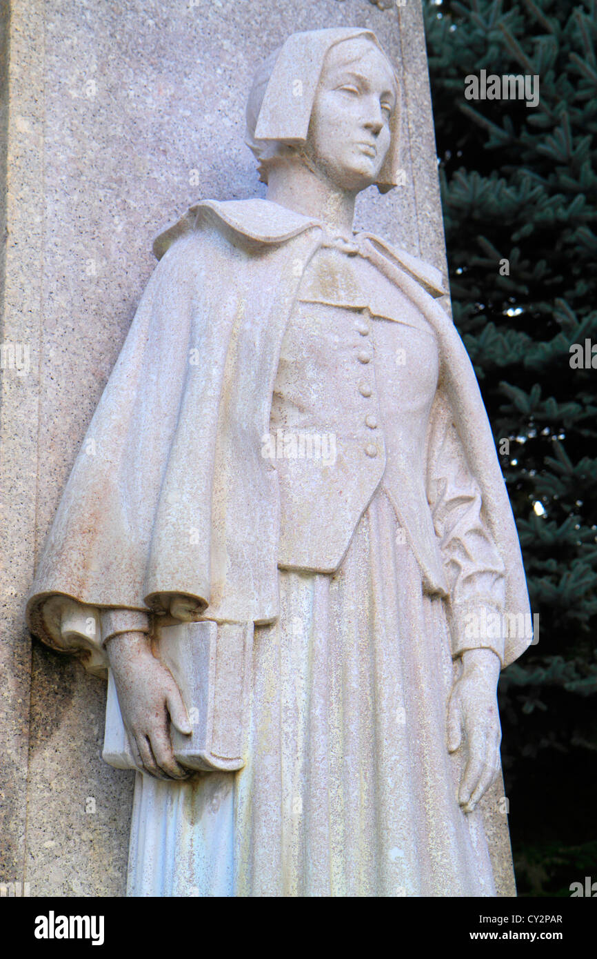 Massachusetts Plymouth, Plymouth Bay, Pilgrim Memorial State Park, 1620, Landung, Statue, Skulptur, weibliche Frauen, bibel, Religionsfreiheit, MA120816032 Stockfoto