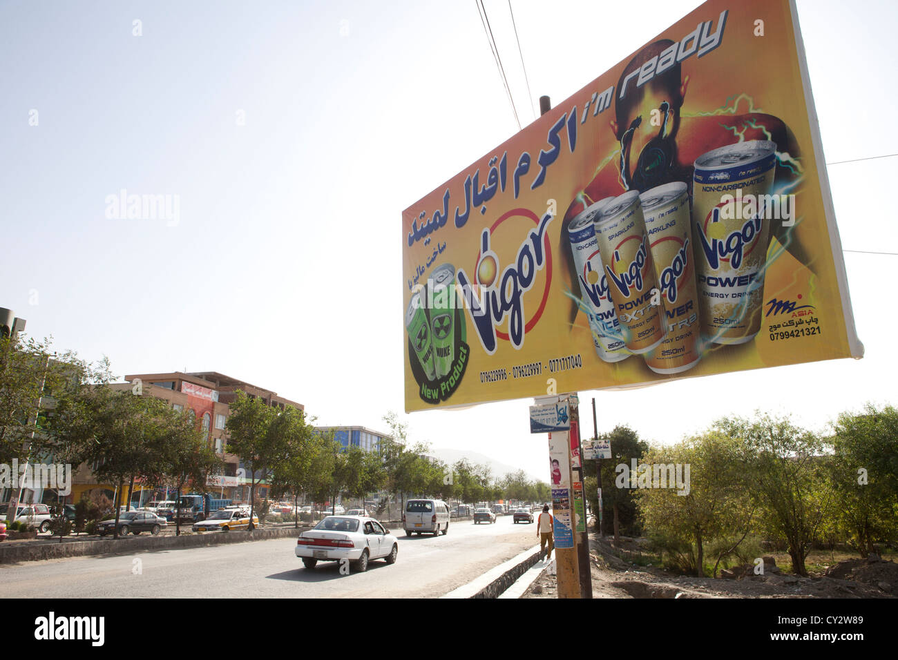 Anzeige der Energy-Drink in Kabul, Afghanistan Stockfoto