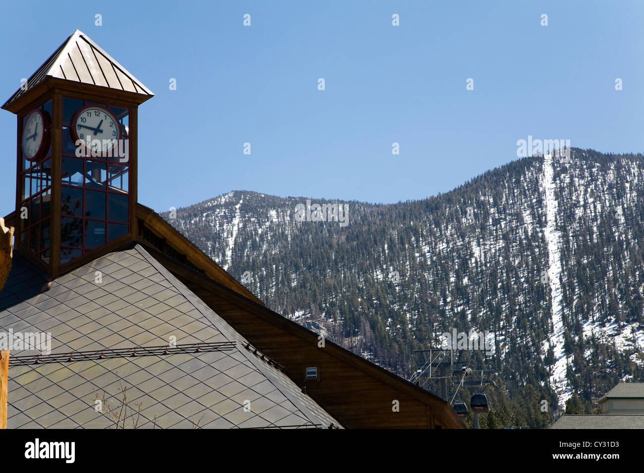 Heavenly Gondel Talstation am Lake Tahoe, Kalifornien im Frühjahr Stockfoto