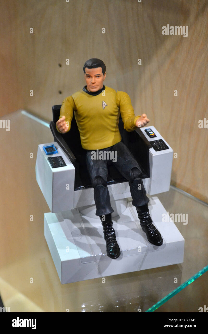 Captain Kirk Figur, Star Trek Ware zum Verkauf auf der Star Trek Convention London. Stockfoto