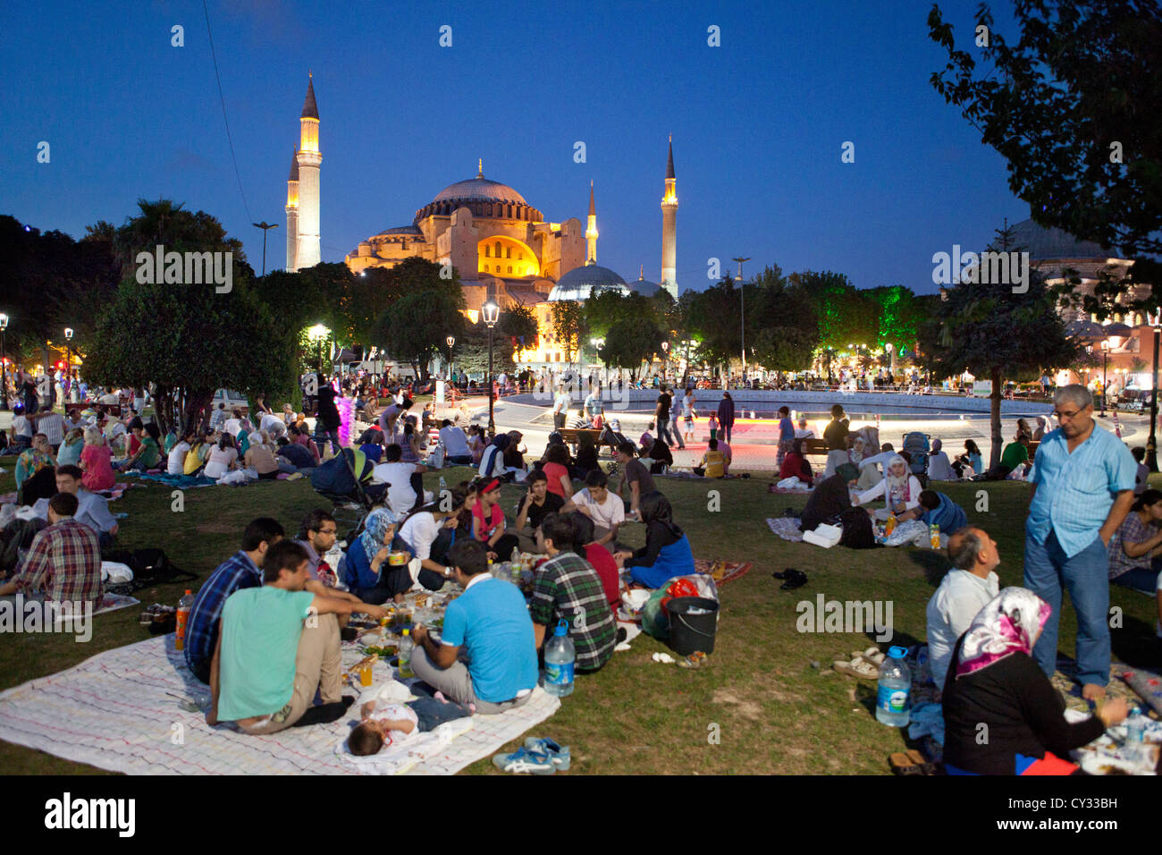 Ramadan-Picknick vor der Aya Sofya, istanbul Stockfoto