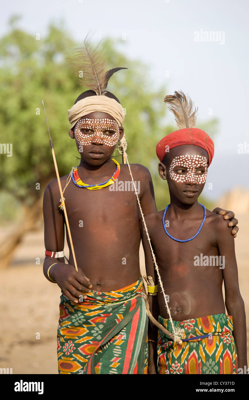Junge Kinder des Stammes Erbore, Omo River Valley, Äthiopien Stockfoto
