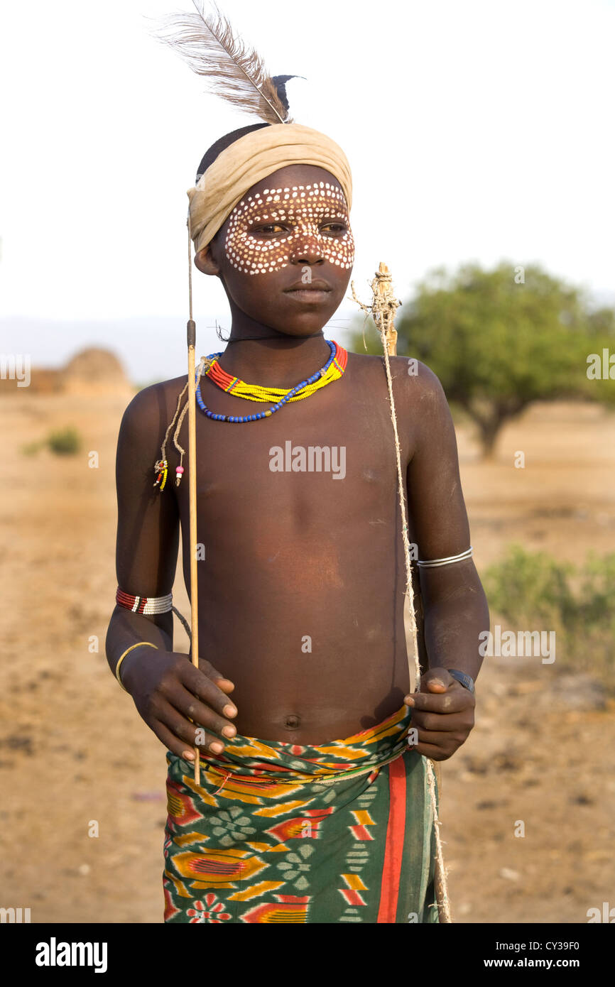 Junge des Stammes Erbore, Omo River Valley, Äthiopien Stockfoto