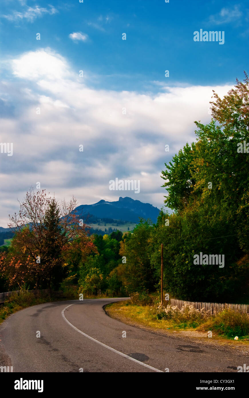 Landschaft in den Bergen Ceahlau während der Herbstsaison Stockfoto