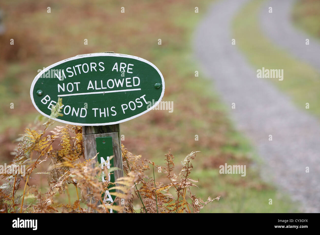 ein Schild mit Out-of-Bounds Bereich am Bradgate Park leicestershire Stockfoto