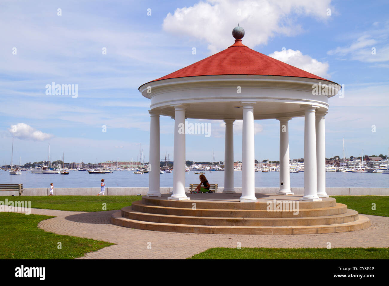 Rhode Island Newport, King Park, Brenton Cove, Newport Harbour, Pavillon, Boote, RI120820004 Stockfoto