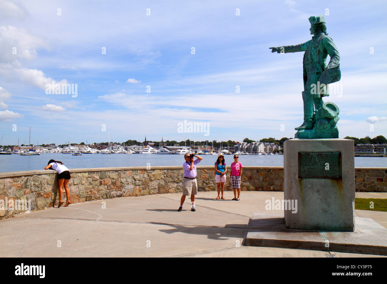 Newport Rhode Island, Neuengland, King Park, Brenton Cove, Newport Harbour, Rochambeau Statue und Memorial, Besucher reisen Reisetour Tourismus l Stockfoto