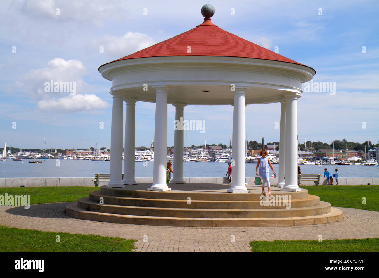Newport Rhode Island, New England, King Park, Brenton Cove, Newport Harbor, Pavillon, Boote, Besucher reisen Reise Touristik Wahrzeichen Stockfoto