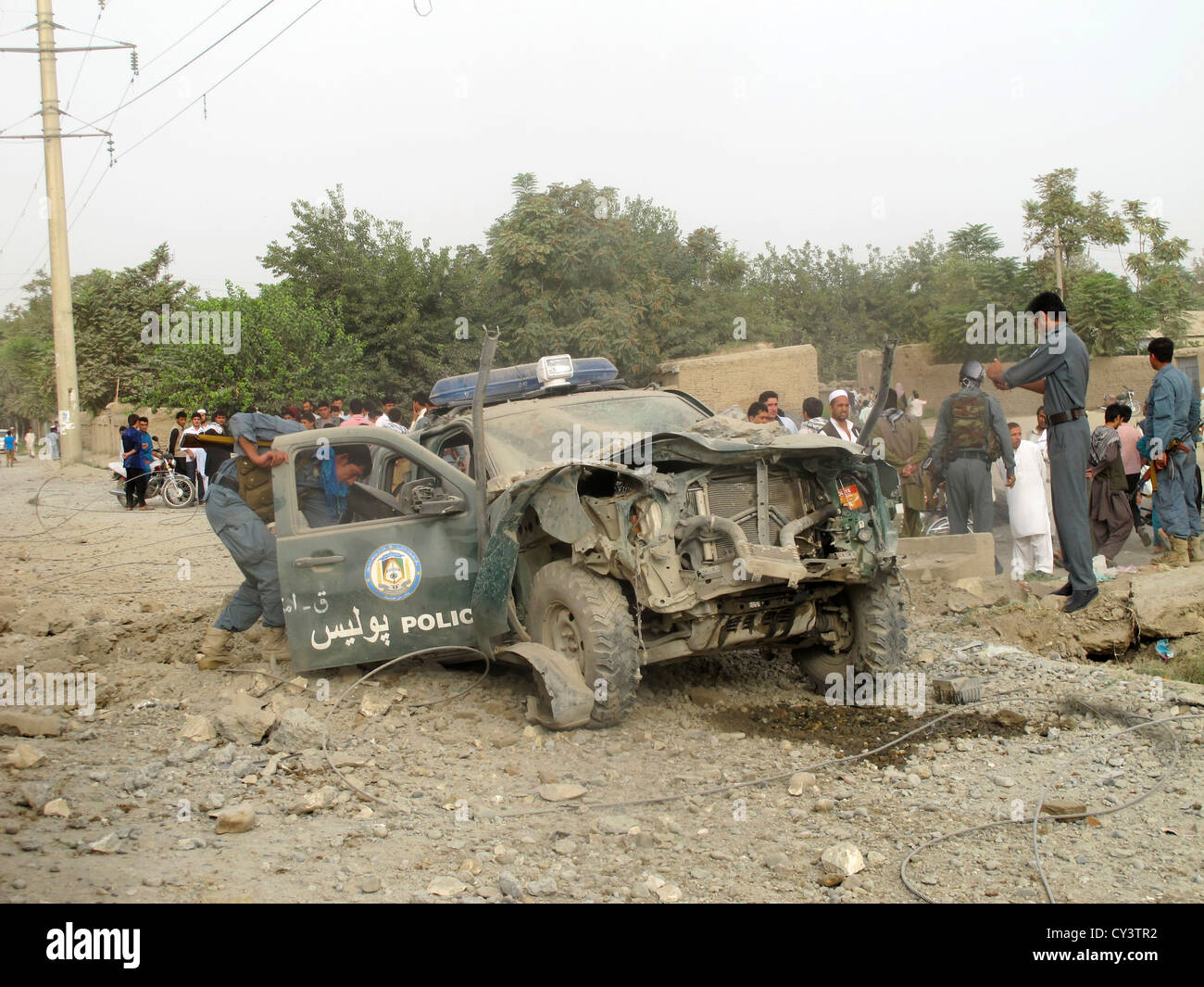 Afghanische Polizeiauto fuhr auf ein IED in Afghanistan Stockfoto