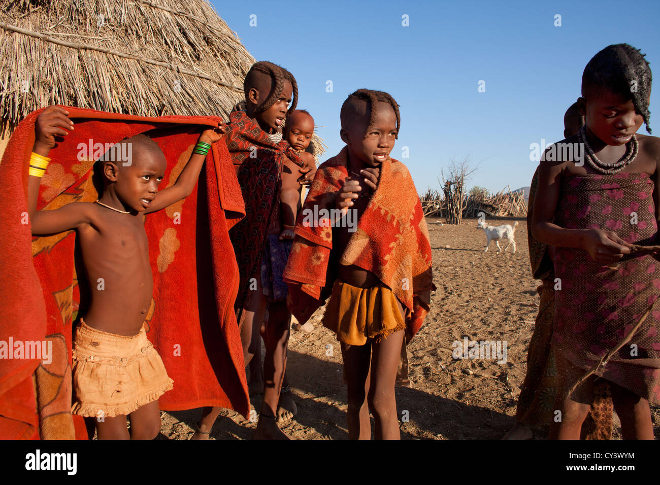Himbas in Namibia Stockfotografie Alamy