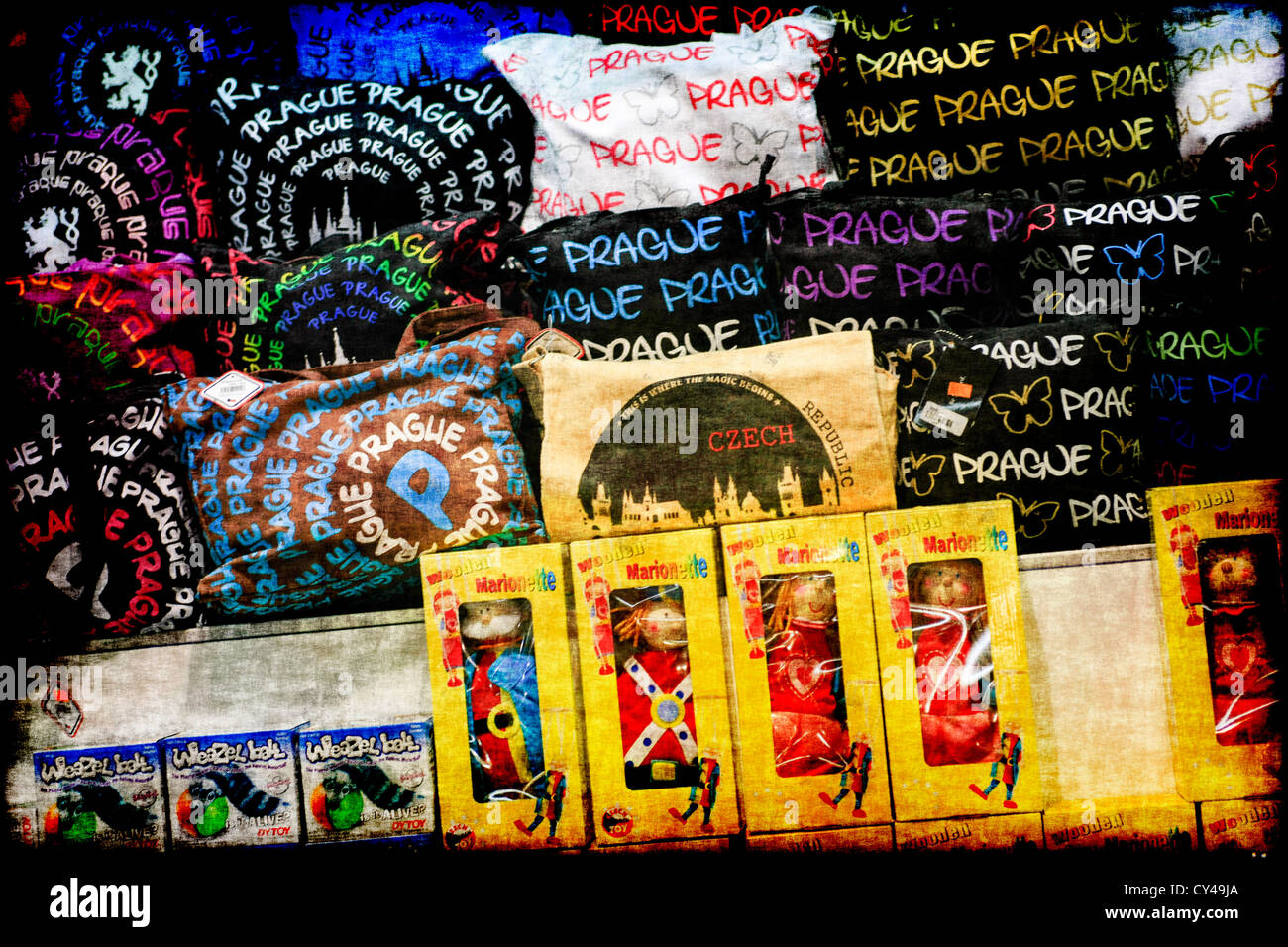 Touristische Souvenirs zum Verkauf in Prag Stockfoto