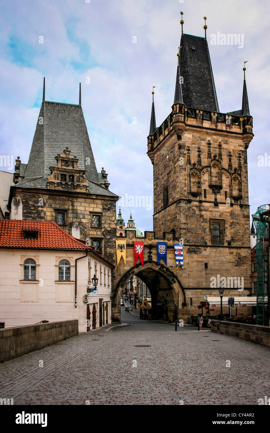 Malostranska Mostecka Vez Turm auf Charles Bridge Prag Stockfoto