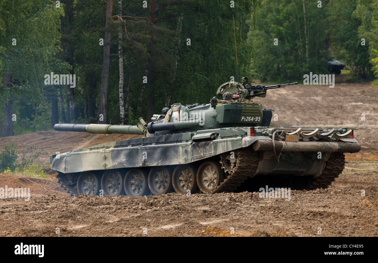 T-72 Kampfpanzer der finnischen Armee. Stockfoto