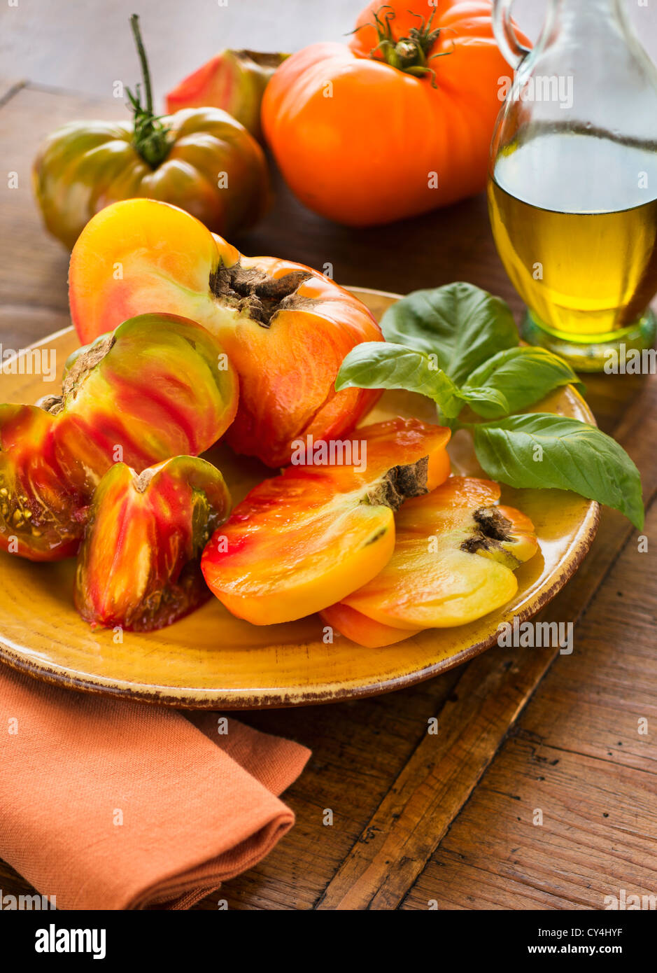 USA, New Jersey, Jersey City, Heirloom Tomaten auf Teller Stockfoto