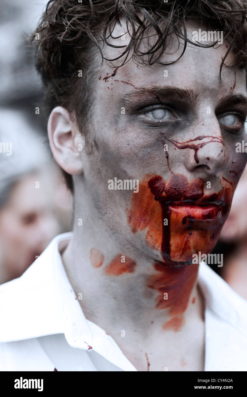 Zombie an der Brighton zombie Parade - 20. Oktober 2012 Stockfoto
