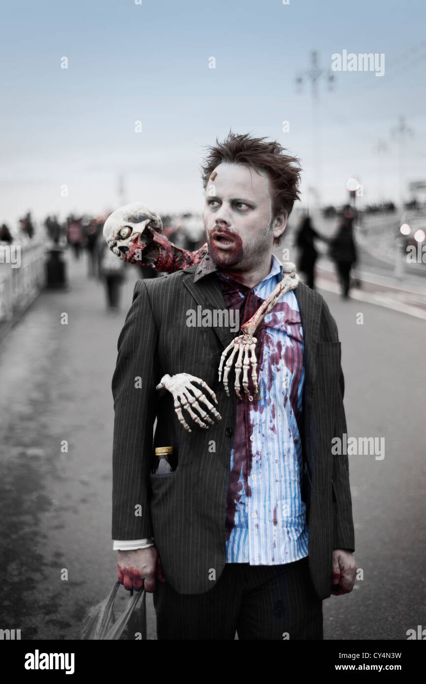 Zombie an der Brighton zombie Parade - 20. Oktober 2012 Stockfoto