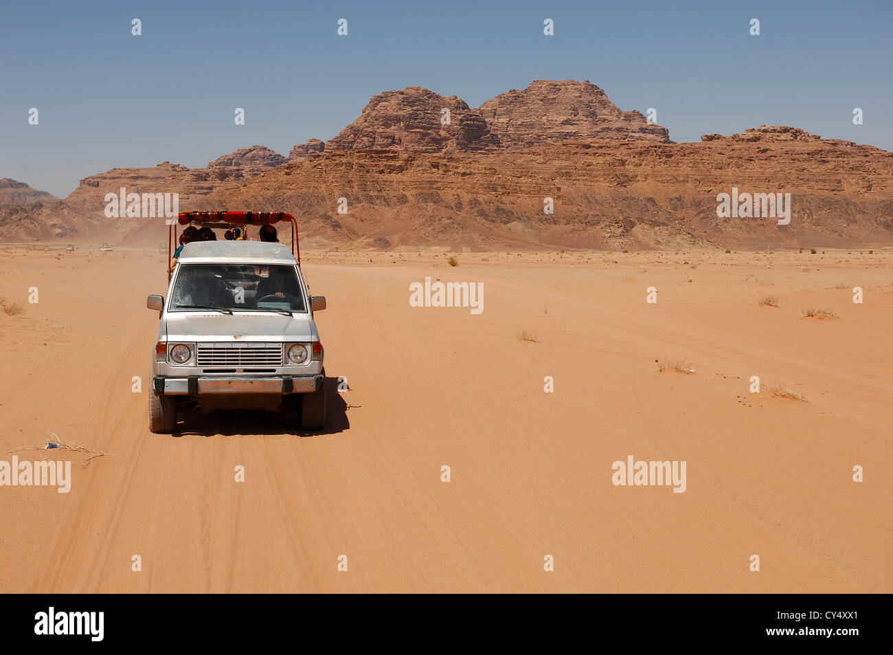 Off-Road in Wadi Rum Stockfoto
