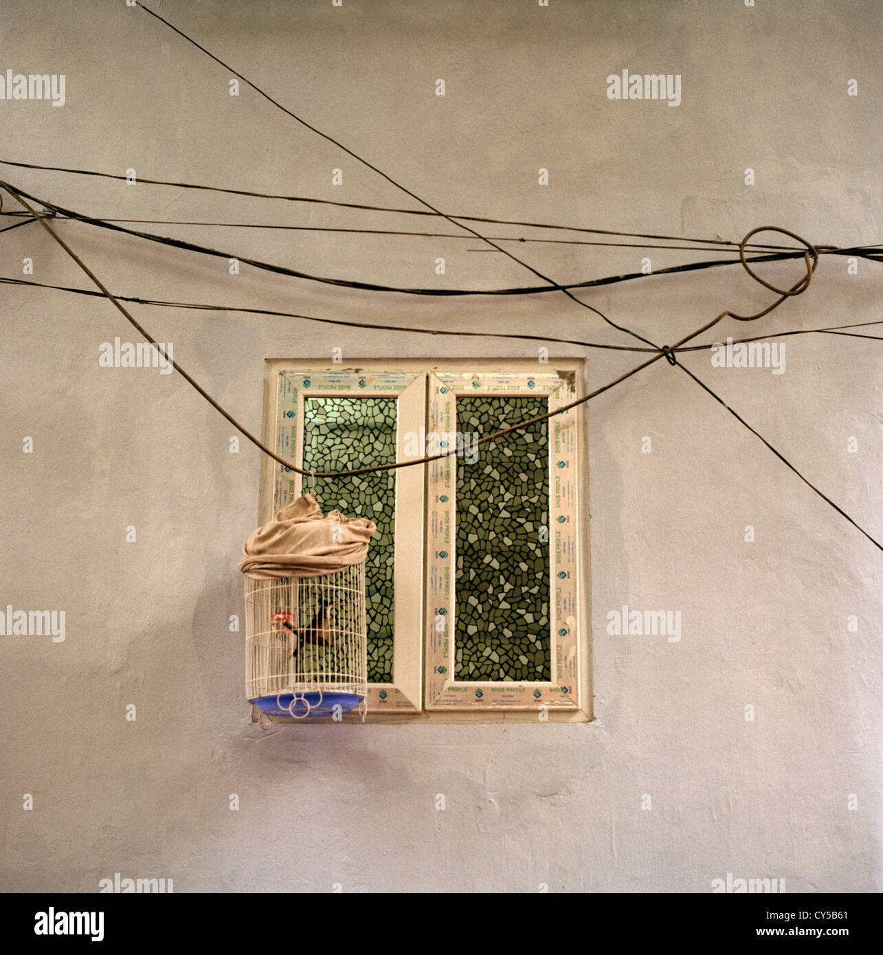 Reisen Fotografie - eine Straße in der Altstadt von Hanoi in Vietnam in Indochina Südostasien Fernost. Stille Gelassenheit Stockfoto