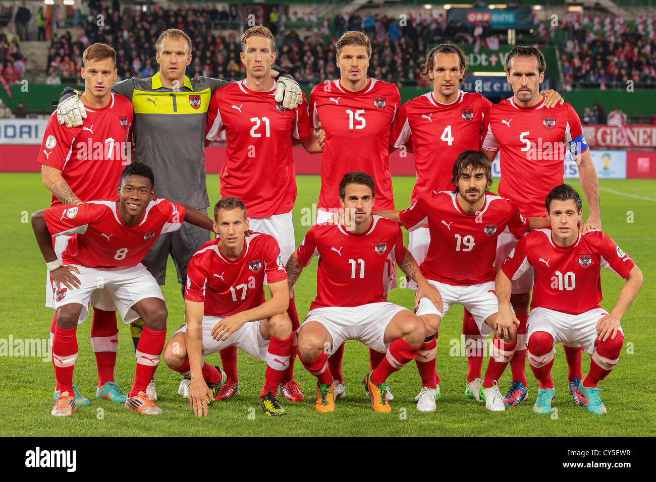 Wien, Österreich - 16 Oktober das österreichische Team vor dem WC Qualifier Fußballspiel am 16. Oktober 2012 in Wien, Österreich stellt. Stockfoto