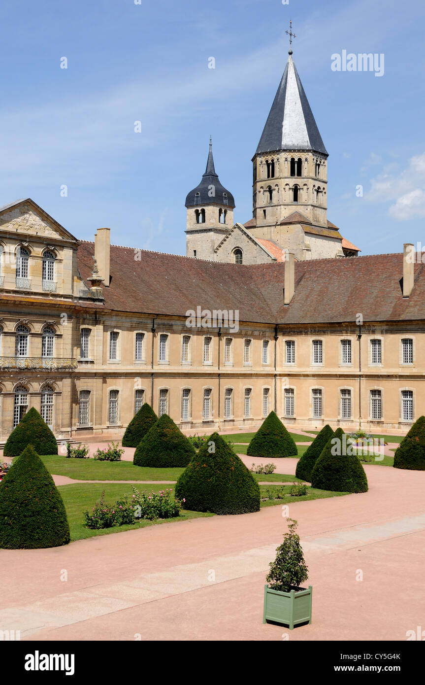 Abtei von Cluny oder Abbaye de Cluny, ein Benediktinerkloster in Cluny, Saone-et-Loire, Burgund, Frankreich, Europa - ein Benediktinerkloster. Stockfoto