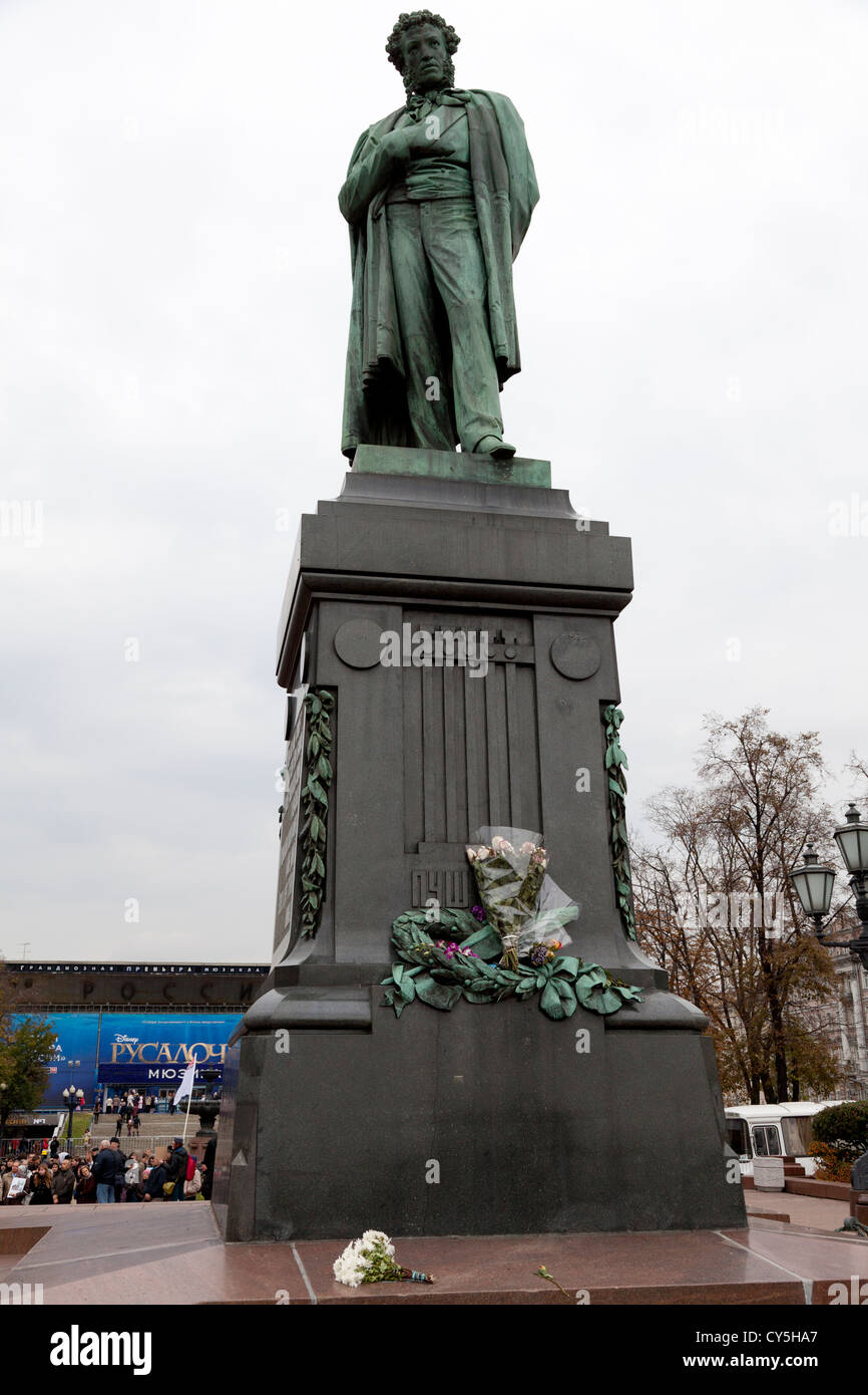 Statue von Alexander Puschkin in Puschkin-Platz, Moskau Stockfoto