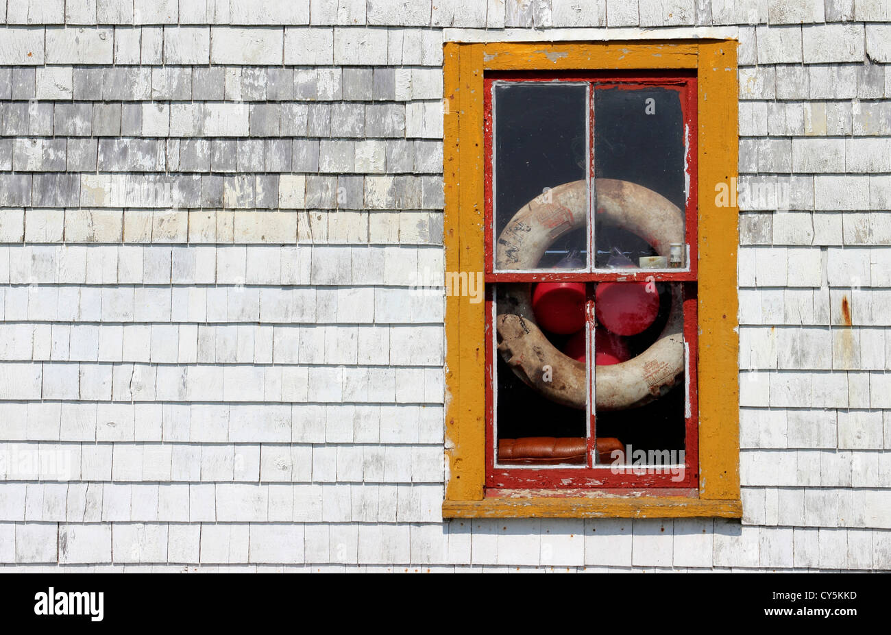 Kanada Nova Scotia Atlantic Seeprovinzen Lunenburg Blue Rocks Hummer Hütte Fenster Stockfoto