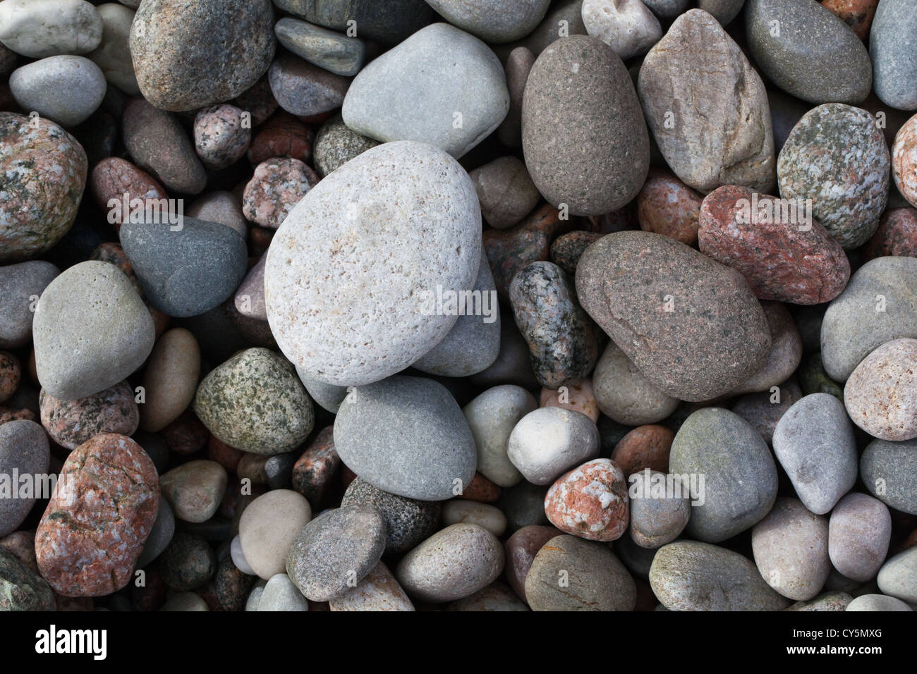 Kieselsteine am Strand. Iona. Inneren Hebriden, Westküste Schottlands. VEREINIGTES KÖNIGREICH. Europa. Stockfoto