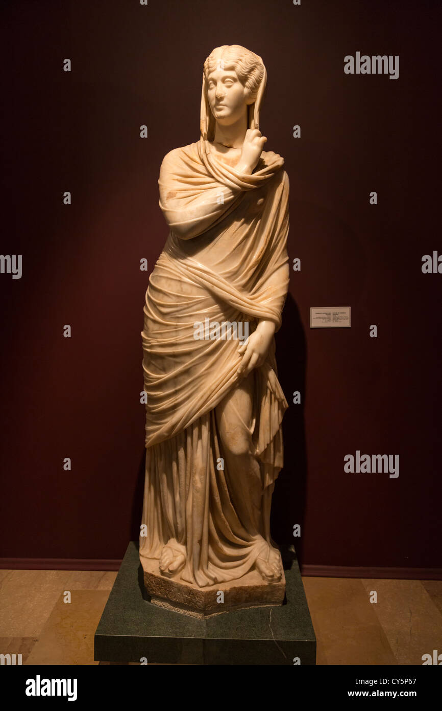 Full-length Statue von Cornelia Antonia als Pudicitia. Istanbul Archäologisches Museum, Türkei Stockfoto
