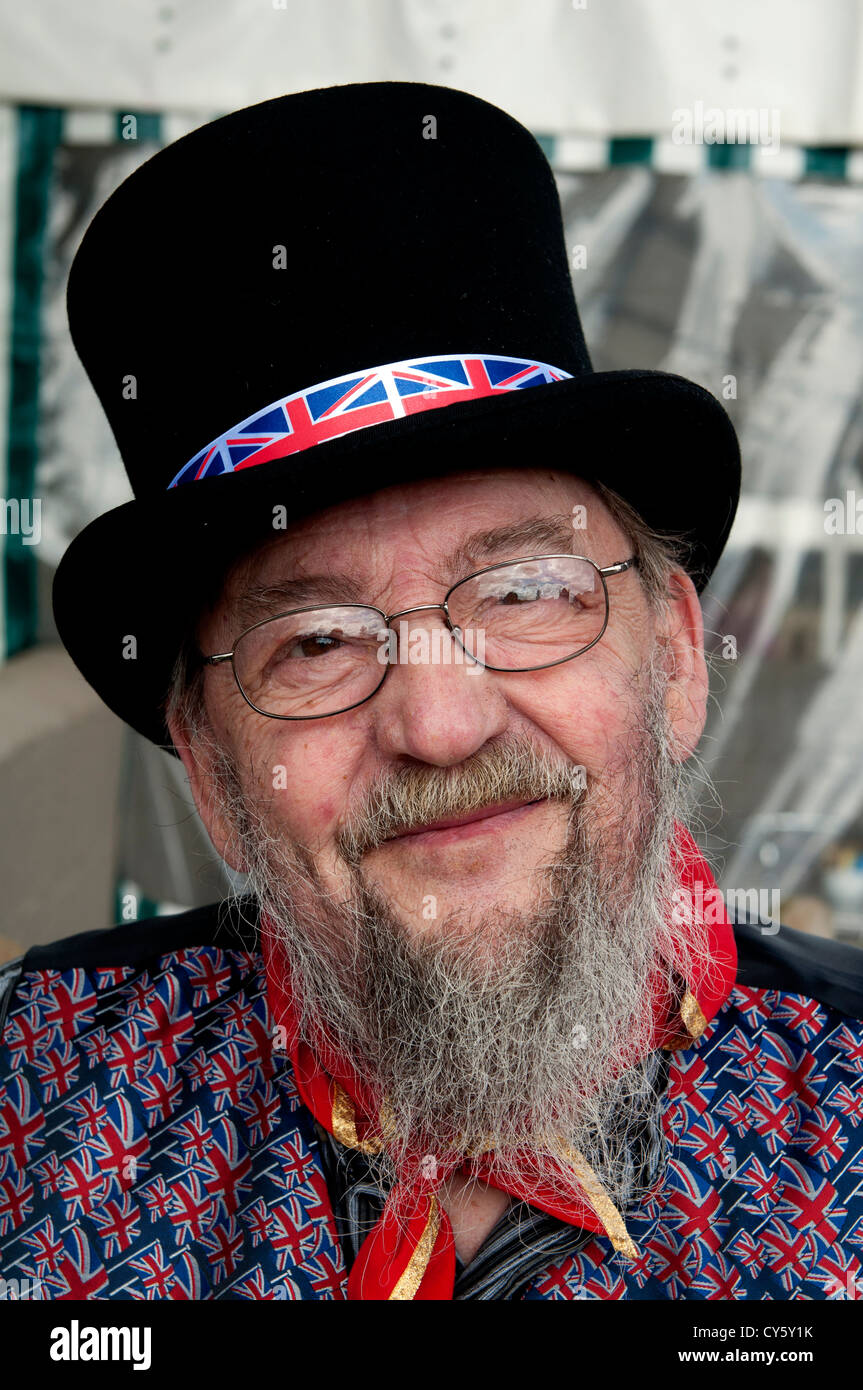 Älterer Mann mit einem Top-Hut Stockfoto
