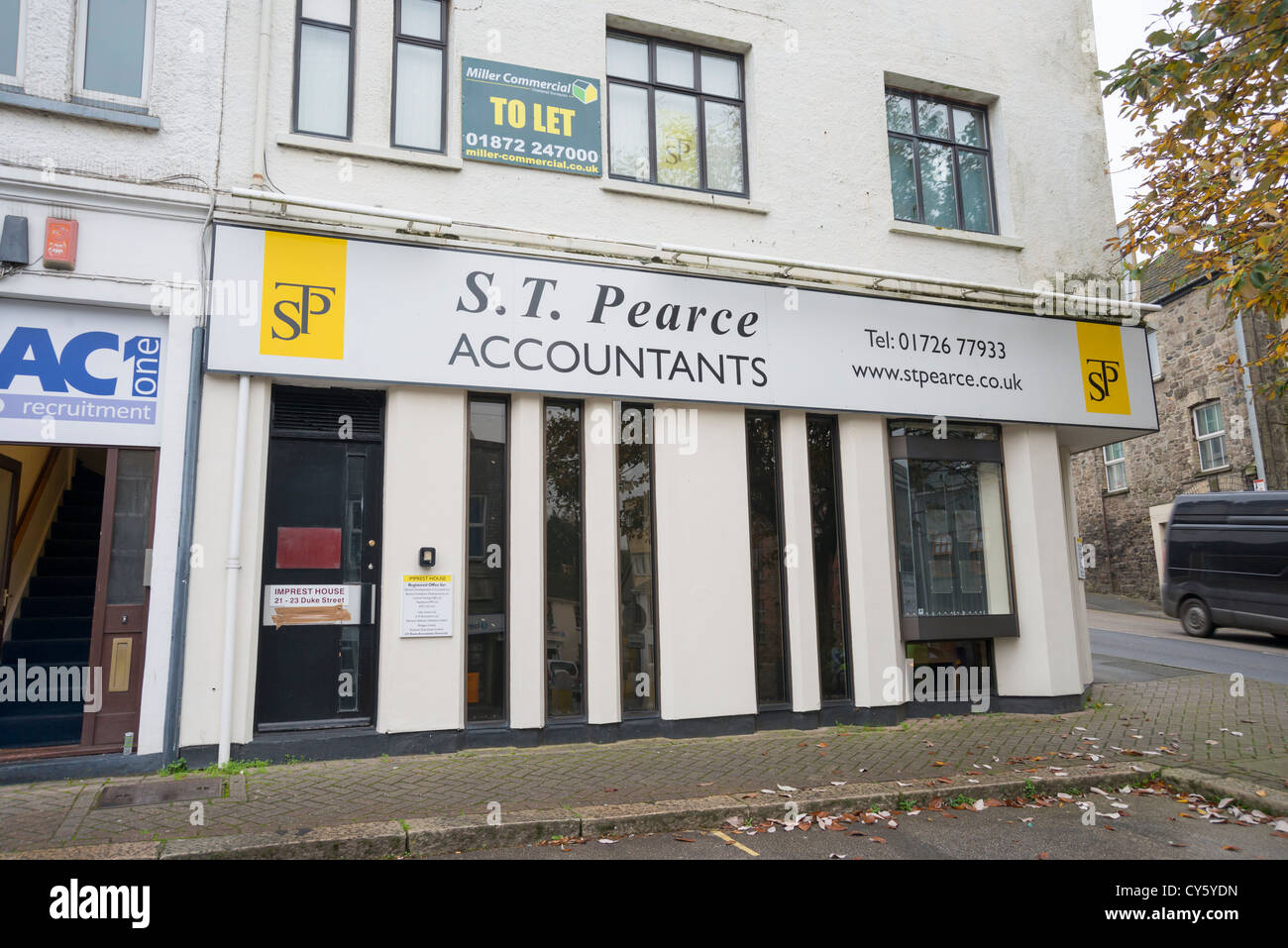 Die leeren Büros von Simon Pearce, St Austell Buchhalter Stockfoto