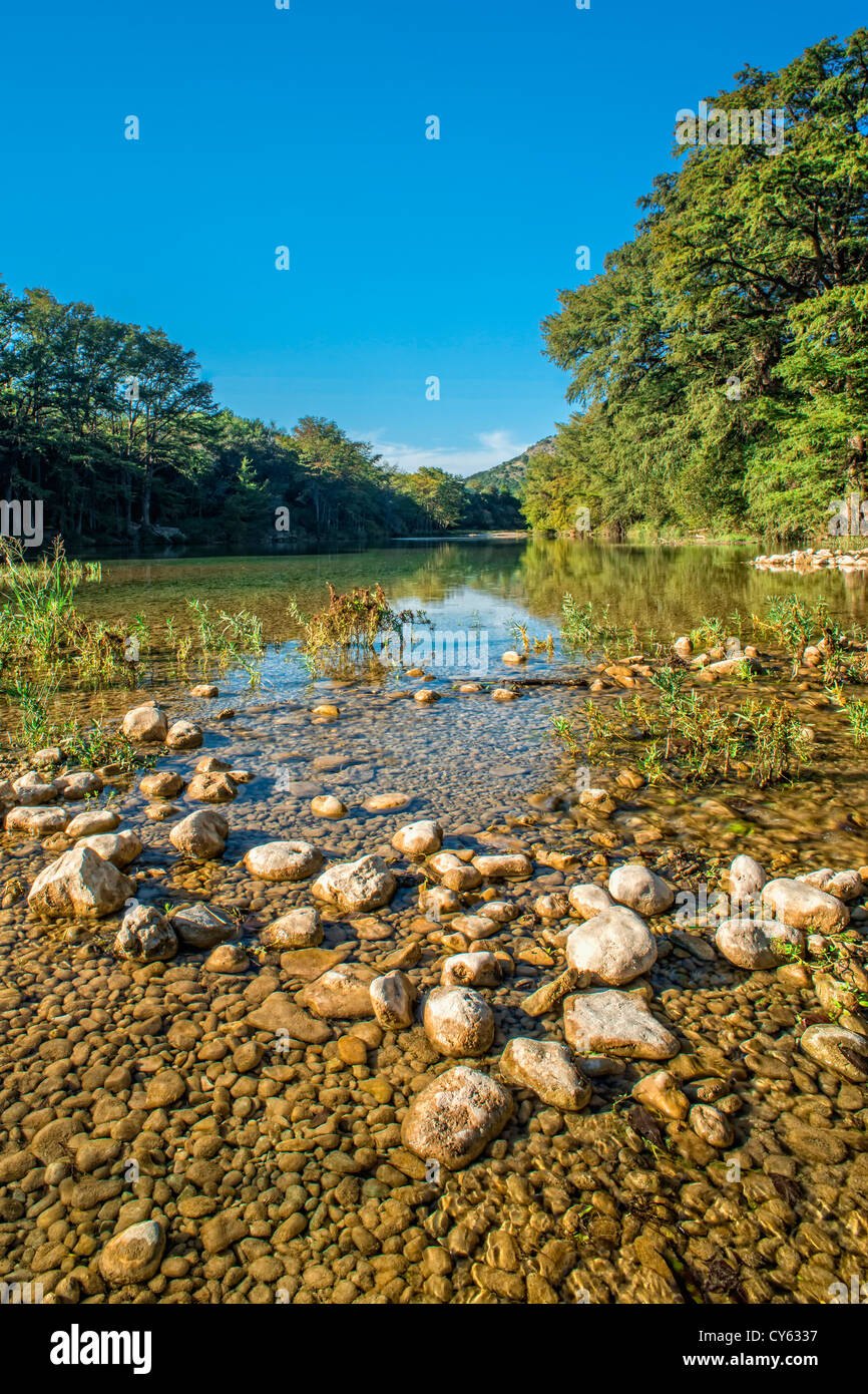 Die Frio River in der Nähe von Concan, Texas, USA Stockfoto