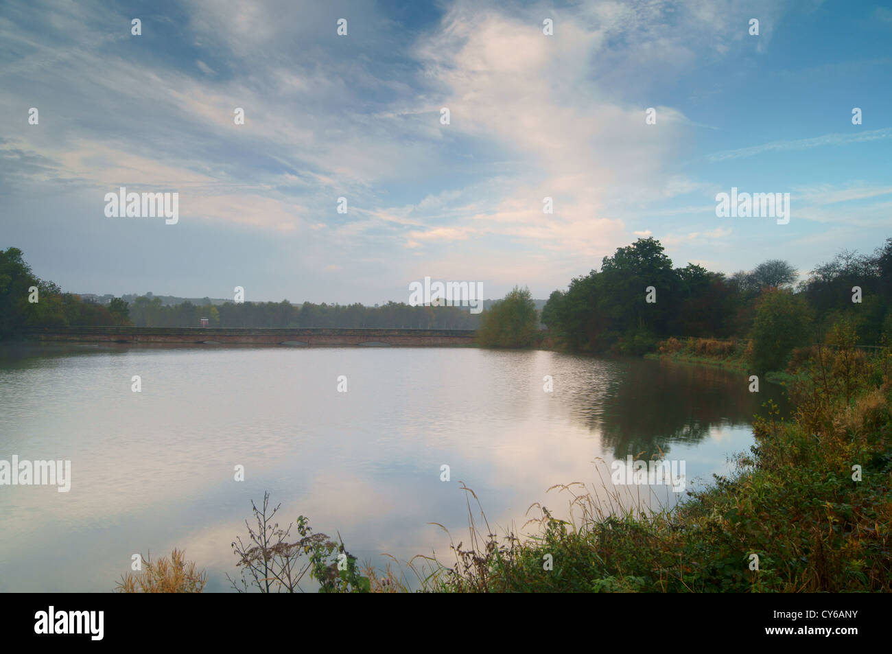 UK, South Yorkshire, Rotherham, Ulley Vorratsbehälter Stockfoto