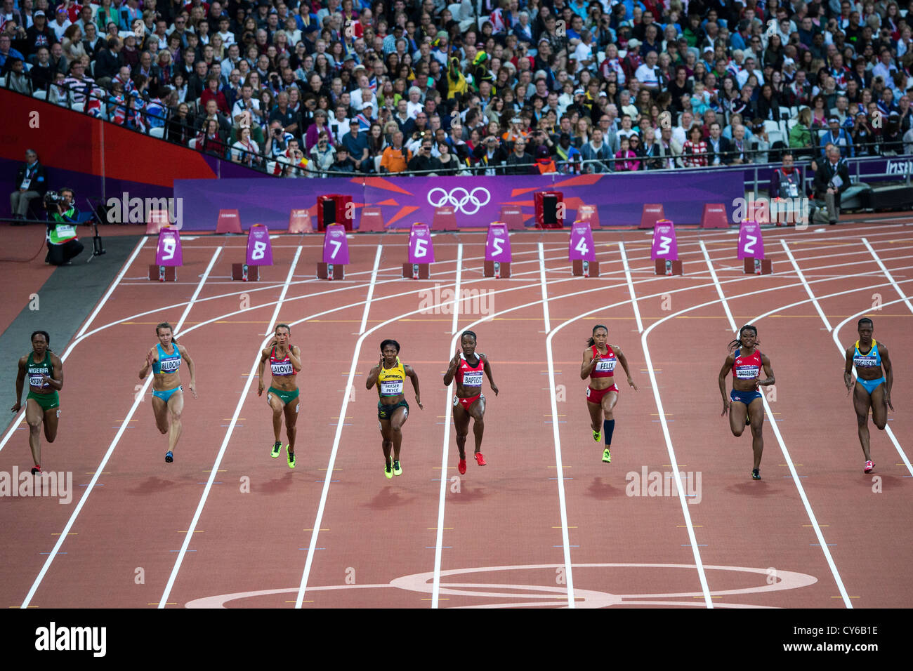 Damen 100m Halbfinale bei den Olympischen Sommerspielen 2012 in London Stockfoto