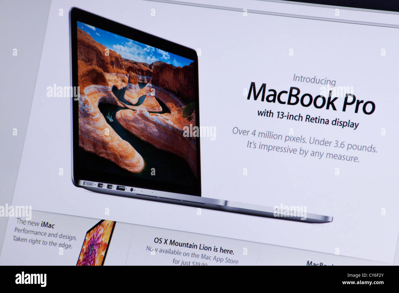 Apple Website Screenshot mit Macbook Pro Retina Präsentationsseite Stockfoto