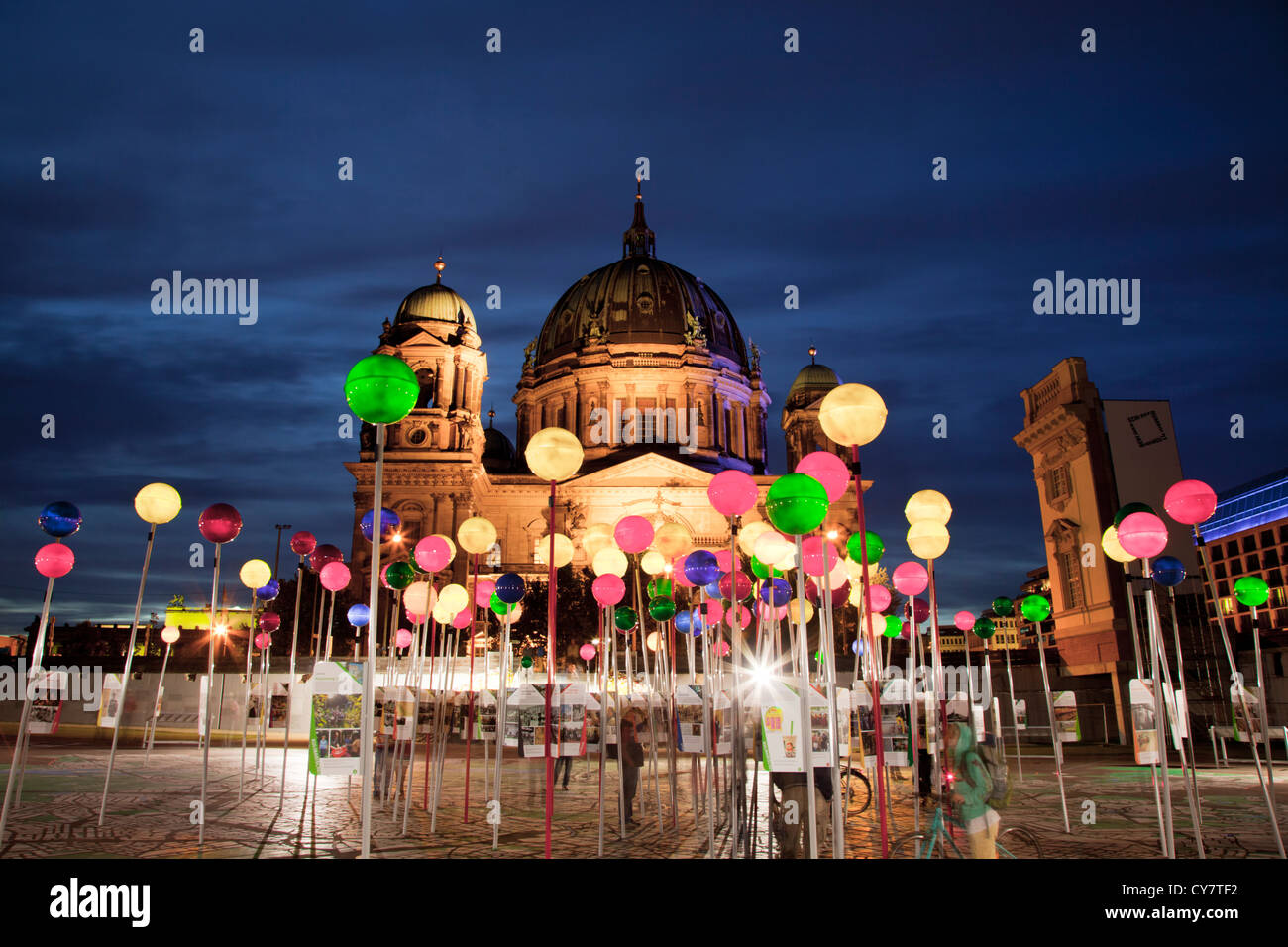 Stadt der Vielfalt, riesige begehbare Karte von Berlin Stockfoto