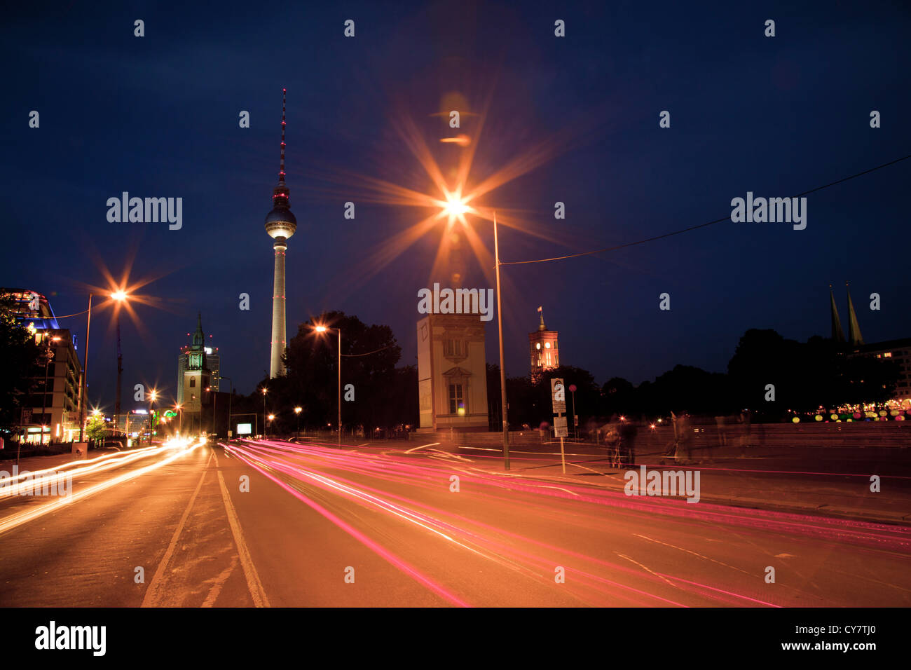 Berlin bei Nacht Stockfoto