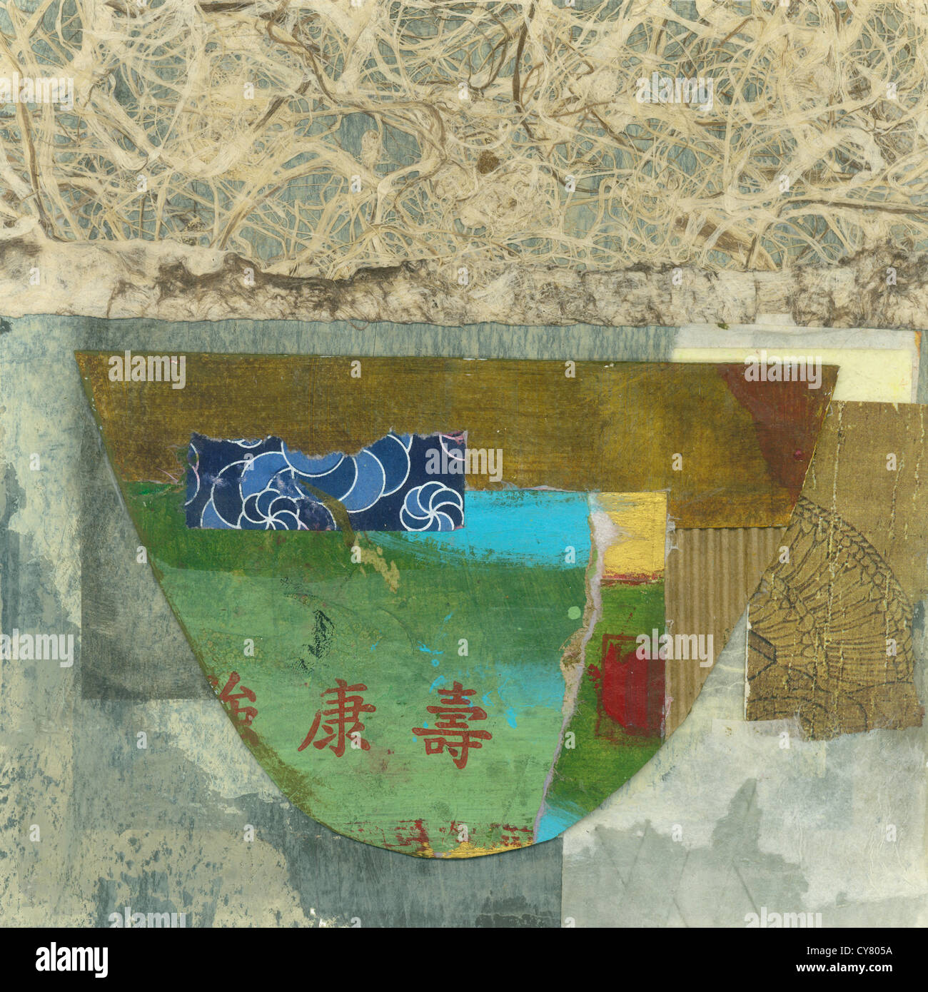 Kontemplative abstrakte asiatischen Papier Collage eines zen Schüssel. Stockfoto