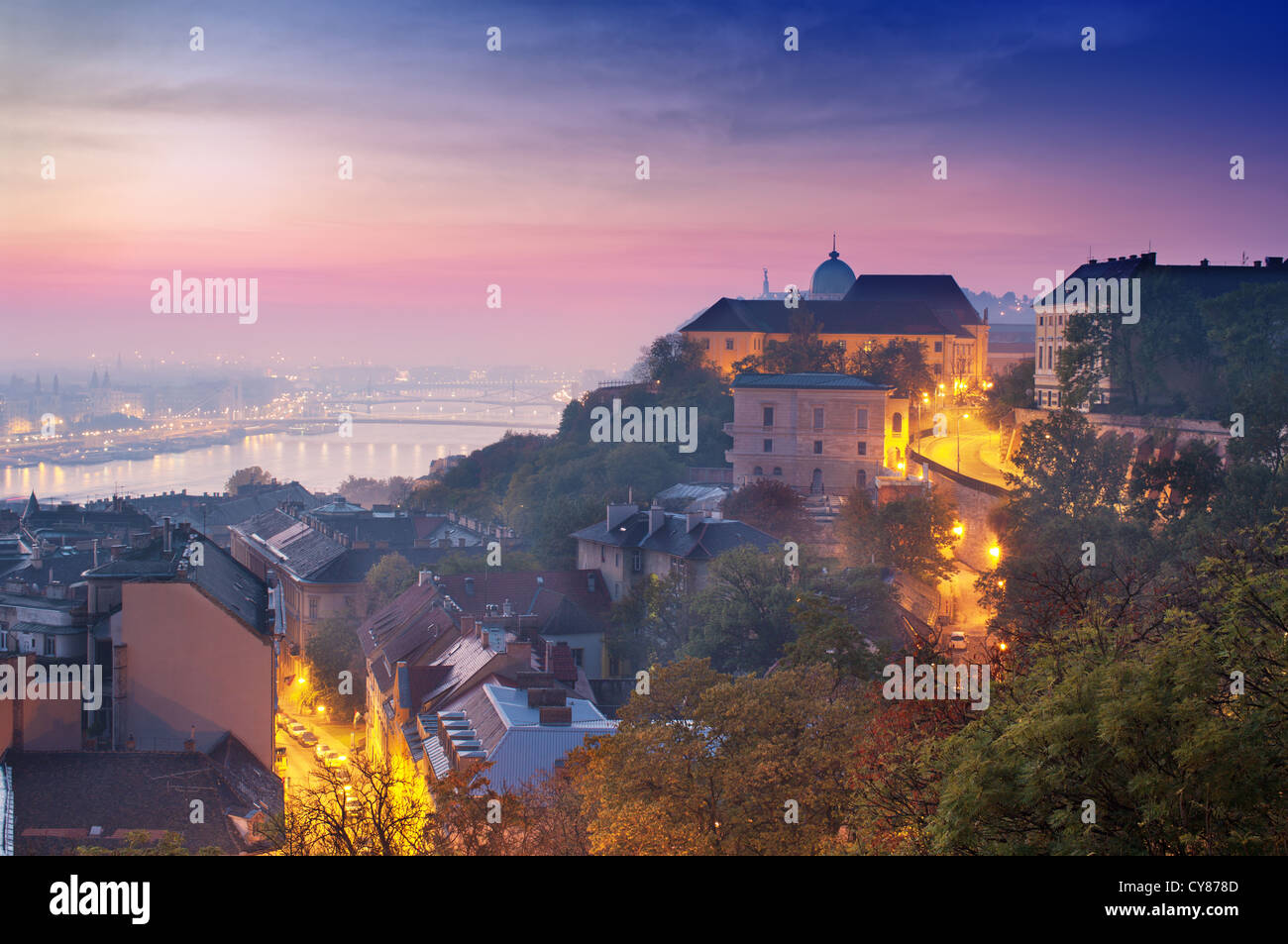 Budapest bei Sonnenaufgang in Ungarn. Stockfoto
