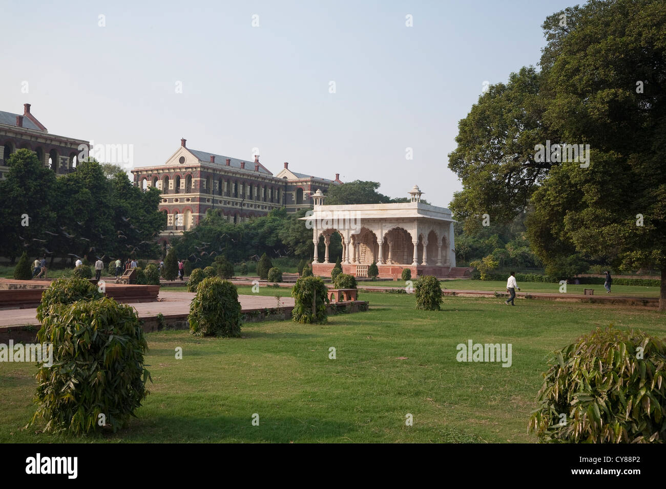 Palast Gründen, in dem Roten Fort-Komplex - Delhi, Indien Stockfoto