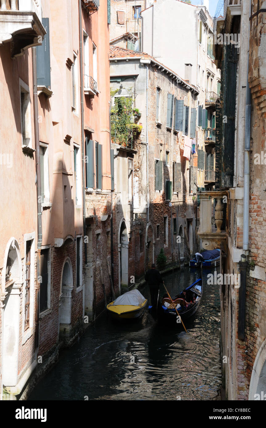 Der Rio di Santa Maria Formosa in Venedig, Veneto, Italien Stockfoto