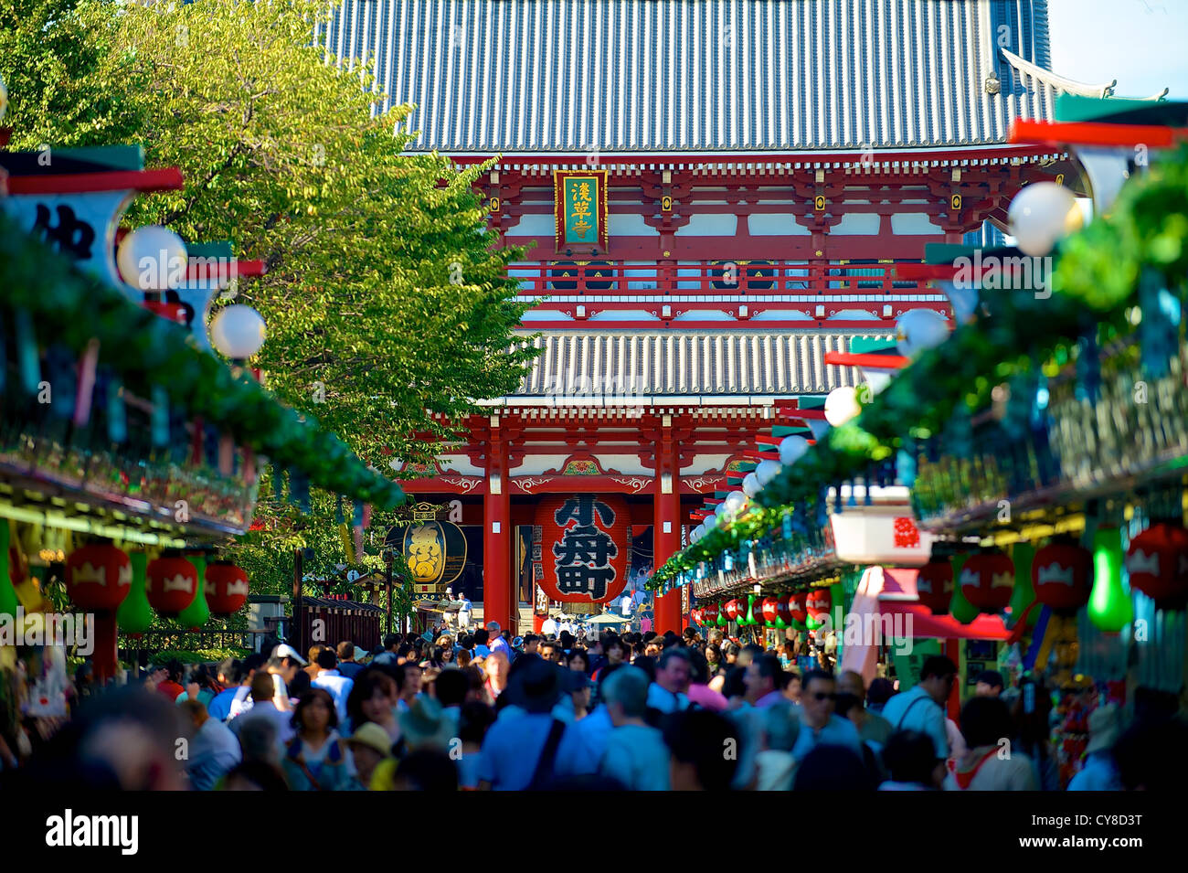 Markt-Szene am Kannon-Sensōji-Tempel in Asakusa, Tokio, Japan Stockfoto