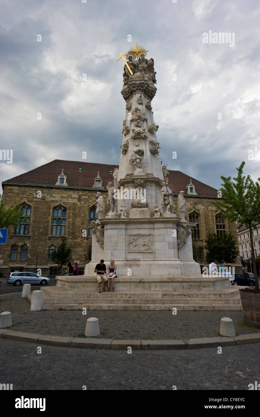 Budapest, die Hauptstadt von Ungarn. Heilige Dreifaltigkeit Statue, Szentháromság Tér, Budaer Burg und Umgebung. Stockfoto