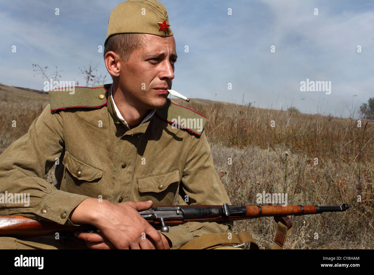 Soldat mit Gewehr Stockfoto