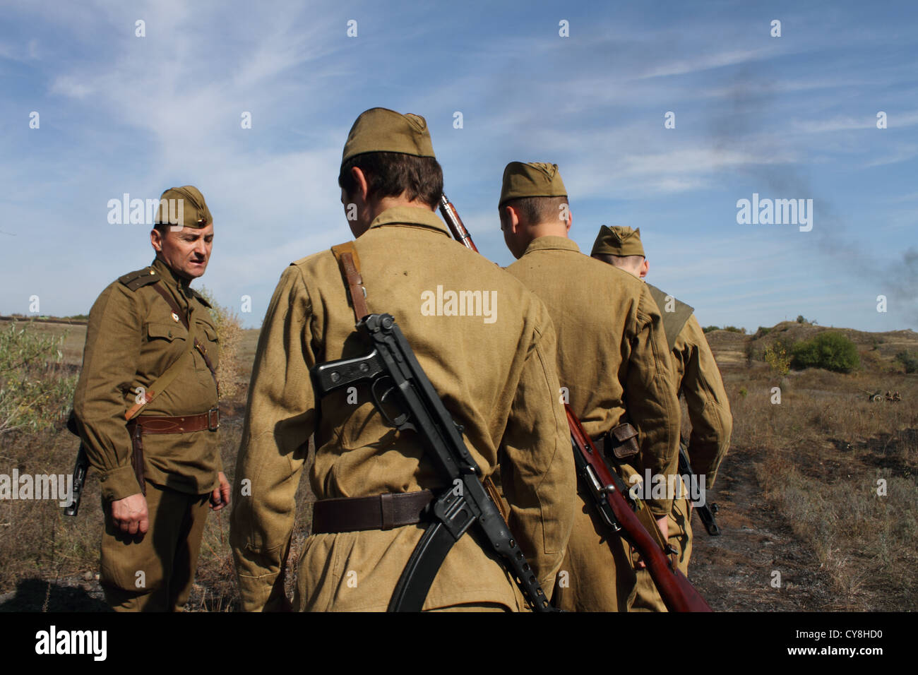 Mitglieder der 'Frontier' Geschichte Club trägt historische sowjetische uniform Stockfoto