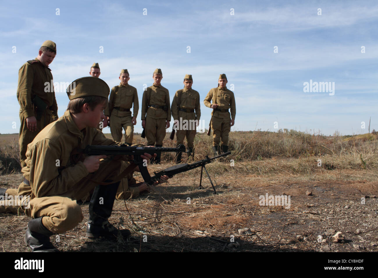 Mitglieder der 'Frontier' Geschichte Club trägt historische sowjetische uniform Stockfoto