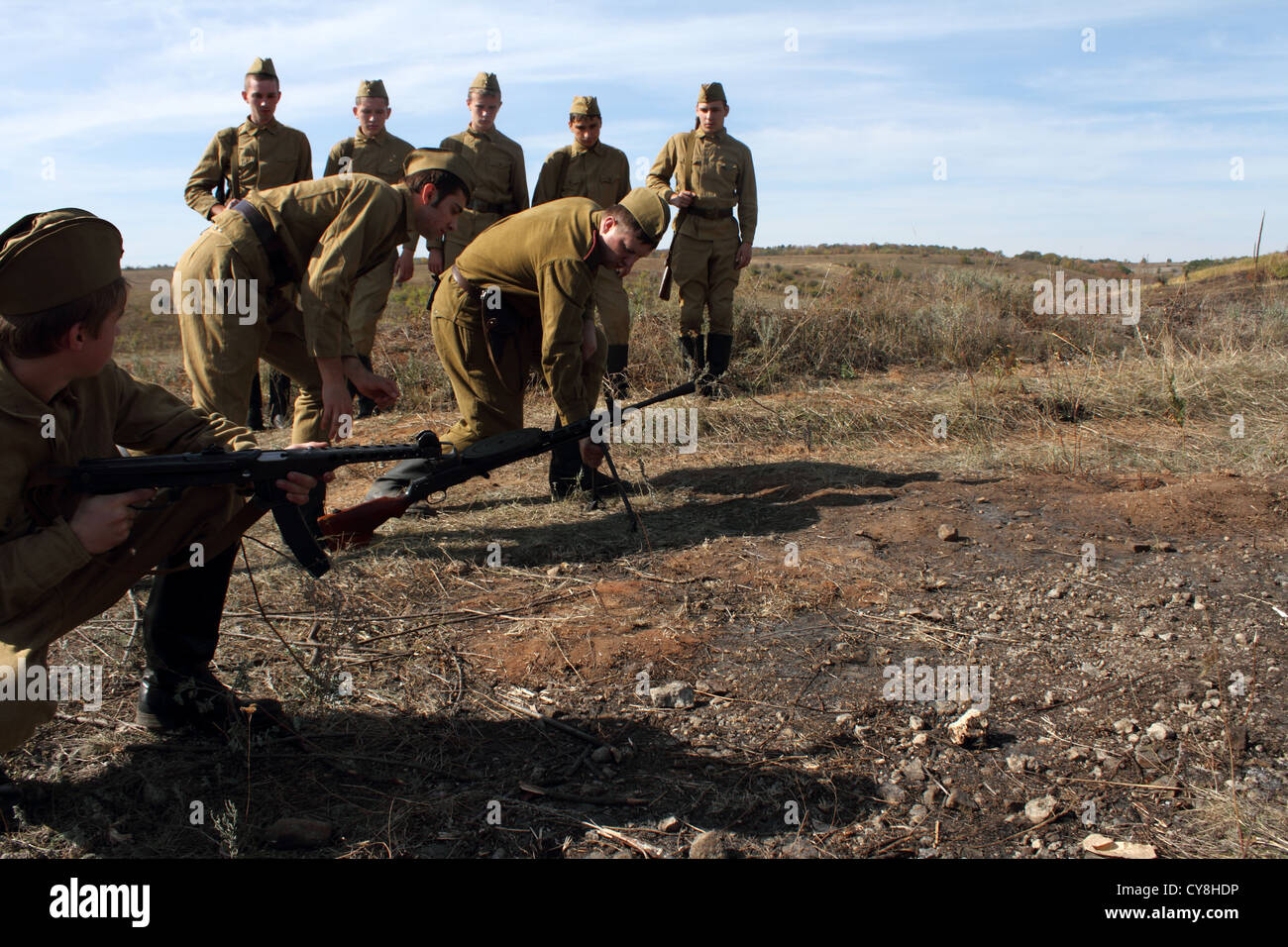 Mitglieder der 'Frontier' Geschichte Club trägt historische sowjetische uniform Stockfoto