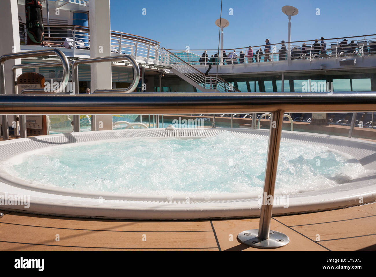 Whirlpool auf Kreuzfahrtschiff Stockfoto