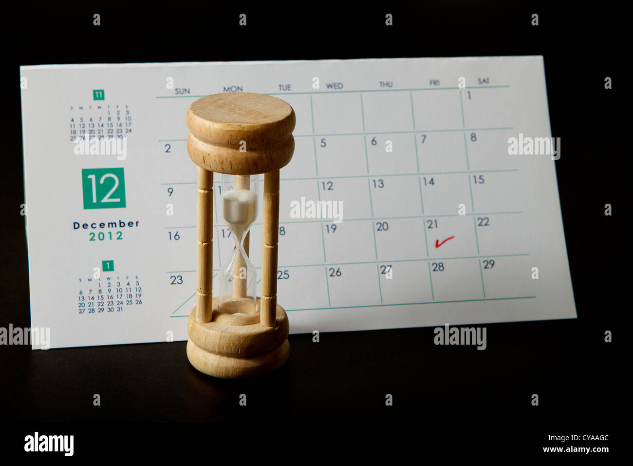 Kalender der Maya-Tag des Gerichts mit einer Sanduhr auf 21. Dezember 2012 markiert Stockfoto