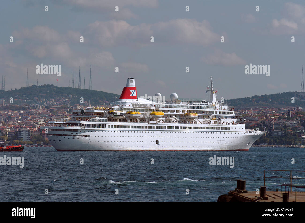 Fred Olsen Linie "Black Watch" in den Bosporus in Istanbul Kreuzfahrt Hafen zu drehen. Stockfoto